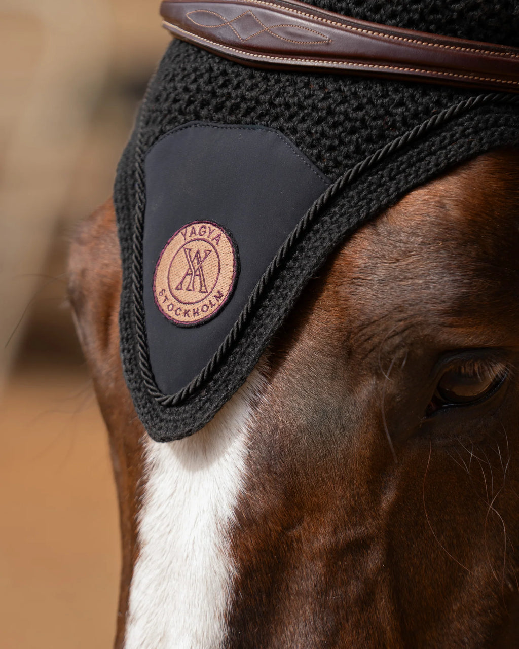 Performance Horse Bonnet - Black